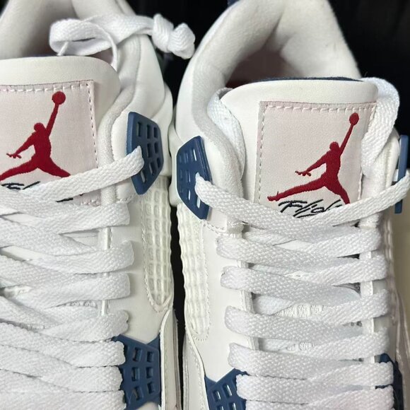 AIR JORDAN 4 RETRO SP - Picture 5 of 10